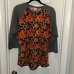 Used LuLaRoe Randy Floral Woman’s T-Shirt Size 2XL 22-24